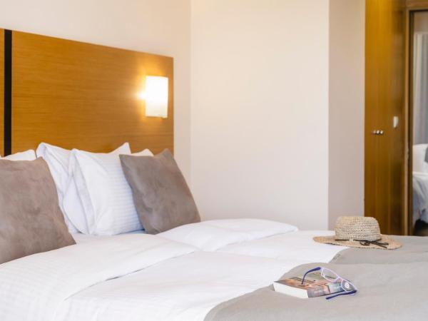 Hotel Lefkas : photo 5 de la chambre suite familiale 2 chambres avec vue sur mer