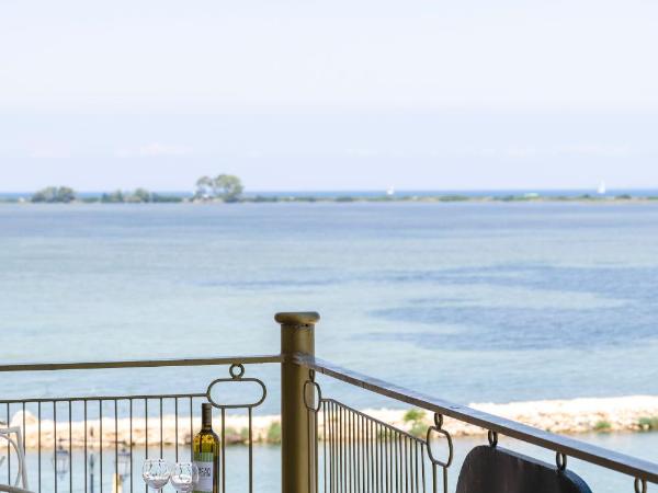Hotel Lefkas : photo 5 de la chambre chambre triple supérieure - vue sur mer