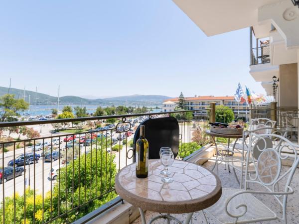 Hotel Lefkas : photo 10 de la chambre suite familiale 2 chambres avec vue sur mer