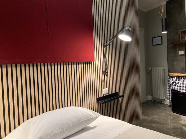 Hotel Calypso : photo 5 de la chambre chambre simple avec salle de bains privative