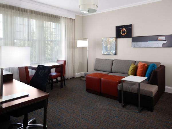 Residence Inn by Marriott Atlanta Midtown/Georgia Tech : photo 1 de la chambre suite lit queen-size 1 chambre