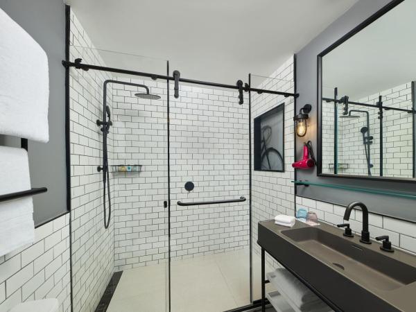 Moxy Nanjing Jiangning : photo 3 de la chambre chambre lit king-size premium