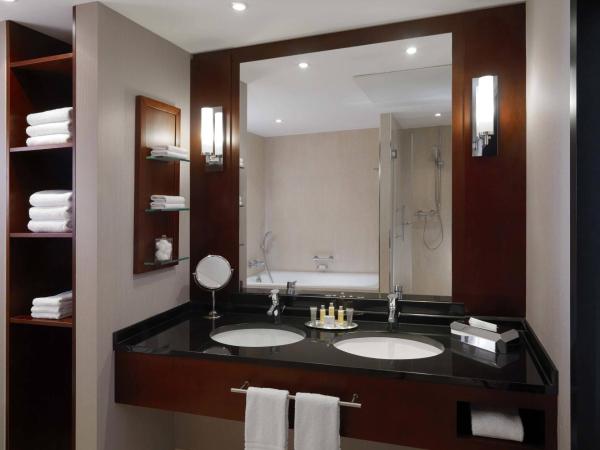 Cologne Marriott Hotel : photo 5 de la chambre suite 1 chambre lit king-size - niveau terrasse