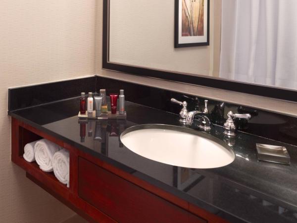 Atlanta Marriott Northwest at Galleria : photo 3 de la chambre chambre lit king-size