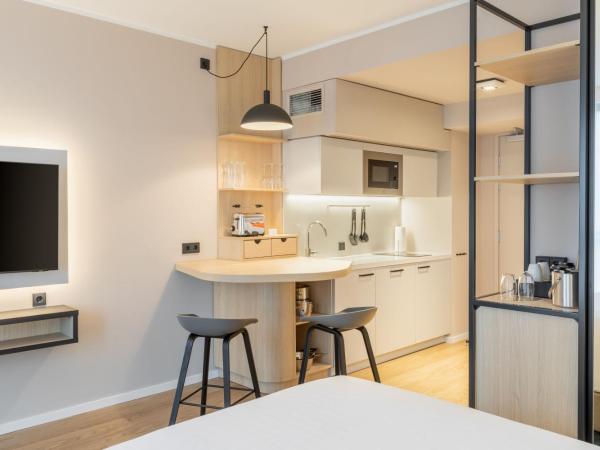 Residence Inn by Marriott Dortmund City : photo 5 de la chambre studio lit queen-size avec canapé-lit