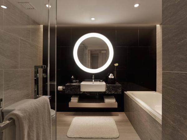 Renaissance Kuala Lumpur Hotel & Convention Centre : photo 4 de la chambre chambre lit king-size deluxe