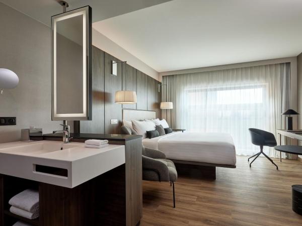 AC Hotel by Marriott Strasbourg : photo 3 de la chambre chambre lit king-size standard