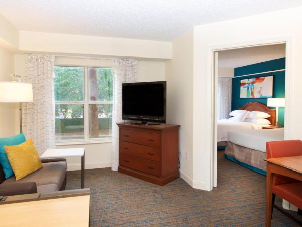 Residence Inn Orlando Lake Buena Vista : photo 1 de la chambre suite 1 chambre avec 2 lits queen-size et 1 canapé-lit