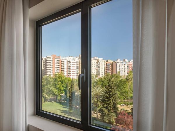 AC Hotel Tarragona by Marriott : photo 3 de la chambre chambre standard lit queen-size