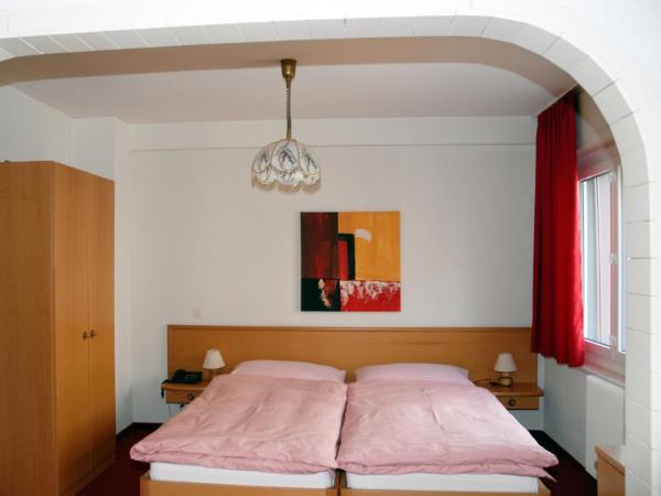 Hôtel Elite : photo 4 de la chambre chambre triple