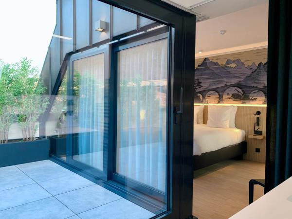 Comic Art Hotel : photo 1 de la chambre chambre exceptionnelle avec balcon