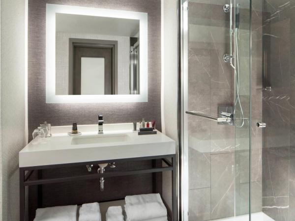 Dallas Marriott Downtown : photo 5 de la chambre chambre lit king-size