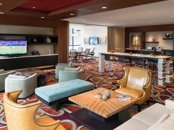 Dallas Marriott Downtown : photo 7 de la chambre chambre king - niveau concierge