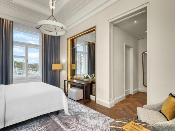 Matild Palace, a Luxury Collection Hotel : photo 3 de la chambre chambre lit king-size - vue sur rivière