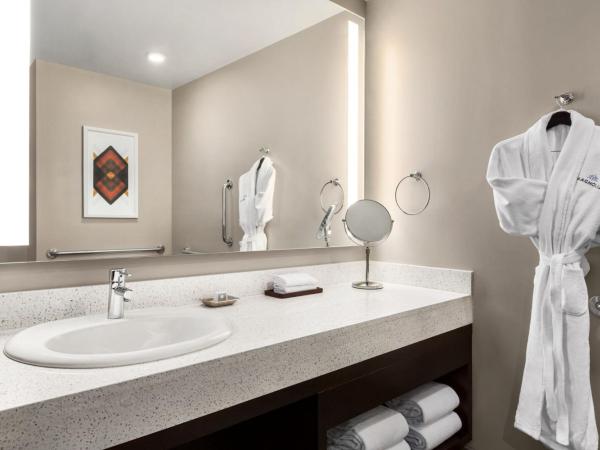 Magnolia Hotel Denver, a Tribute Portfolio Hotel : photo 8 de la chambre guest room with two queen bed