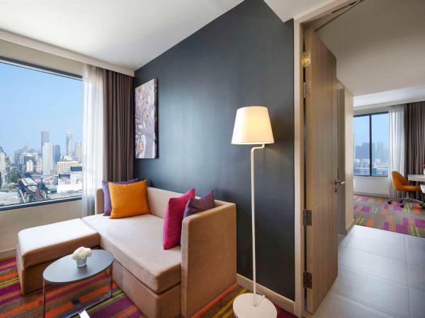 Mercure Bangkok Siam : photo 1 de la chambre suite deluxe 1 lit queen-size