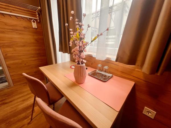 Boutique Hotel & Event Center : photo 6 de la chambre suite avec baignoire spa