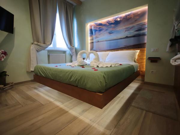 Dream & Relax Villa Fiore : photo 4 de la chambre suite avec baignoire spa