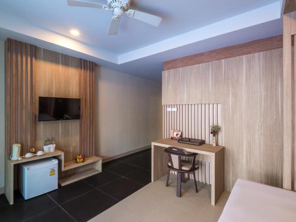 Lanta Sand Resort & Spa : photo 6 de la chambre chambre double ou lits jumeaux de luxe avec accès piscine