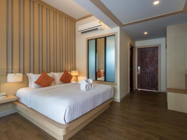 Lanta Sand Resort & Spa : photo 7 de la chambre hébergement avec accès à la piscine – côté plage