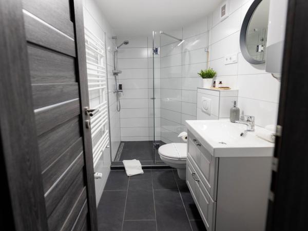 Roomstore Studio Apartments : photo 8 de la chambre appartement deluxe