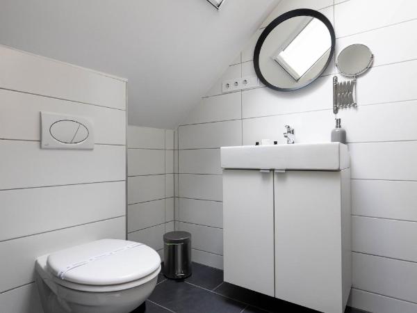 Roomstore Studio Apartments : photo 2 de la chambre appartement standard