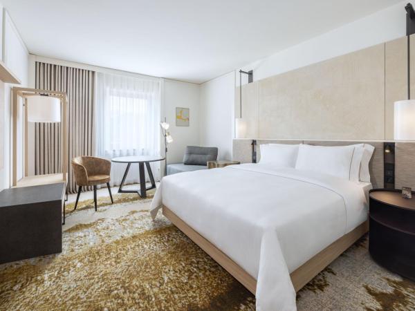 The Westin Grand Frankfurt : photo 1 de la chambre chambre lit queen-size deluxe