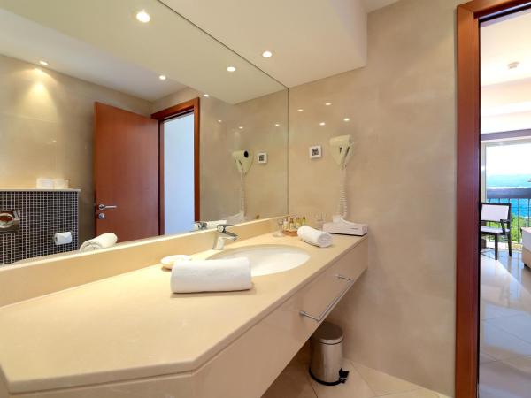 Blue Waves Resort : photo 1 de la chambre chambre double