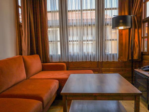 Blue Sea Garden : photo 10 de la chambre chambre lit king-size - vue sur montagne