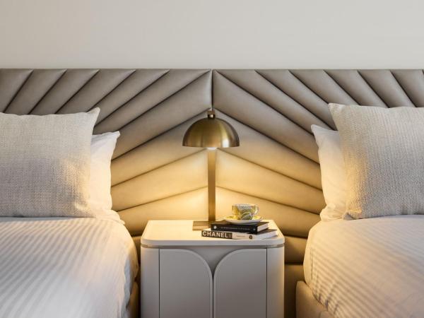 The Playford Adelaide - MGallery : photo 9 de la chambre chambre lits jumeaux de luxe avec 2 lits queen-size