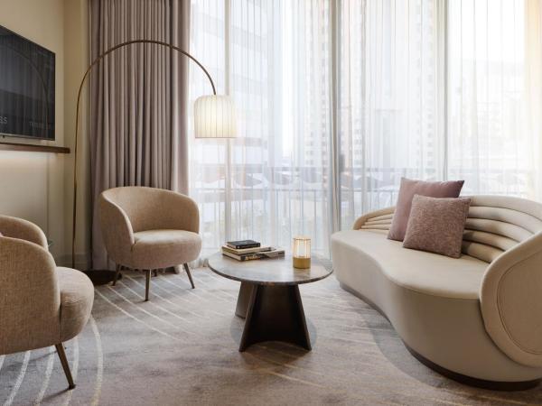 The Playford Adelaide - MGallery : photo 10 de la chambre north terrace studio suite