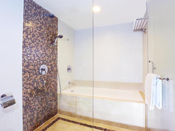 Casa Real Hotel : photo 3 de la chambre chambre lit king-size deluxe premium