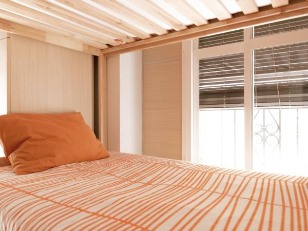 Chinitas Urban Hostel : photo 2 de la chambre lit dans dortoir pour femmes de 4 lits