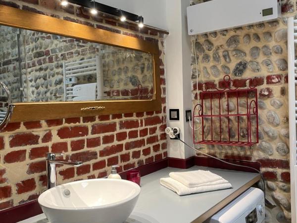 L entrepote : photo 5 de la chambre appartement - rez-de-chaussée