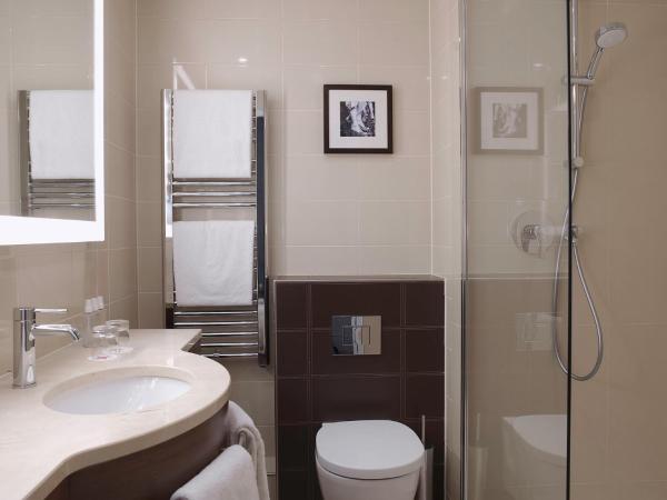 Paris Marriott Opera Ambassador Hotel : photo 2 de la chambre chambre lit king-size supérieure