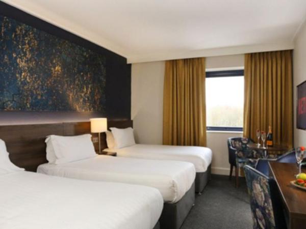 Nox Hotel Galway : photo 10 de la chambre chambre triple