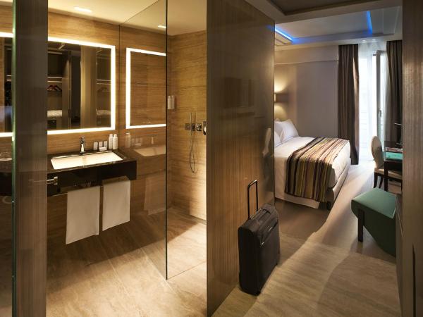 Hotel Cavour : photo 2 de la chambre chambre double ou lits jumeaux premium