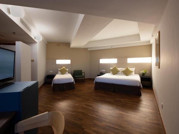 YWCA Fort Canning : photo 1 de la chambre chambre lit king-size familiale