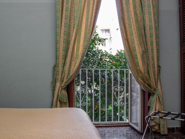 Le Stanze Del Vicerè Boutique Hotel : photo 8 de la chambre chambre deluxe double ou lits jumeaux