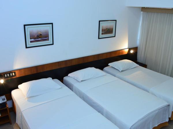 Bahiamar Hotel : photo 3 de la chambre chambre triple standard