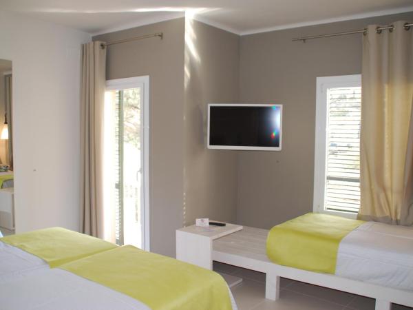 Hotel Tarongeta - Adults Only : photo 8 de la chambre chambre double ou lits jumeaux supérieure