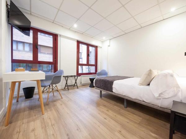 Auditorio Rooms Boutique Oviedo : photo 1 de la chambre chambre double Économique