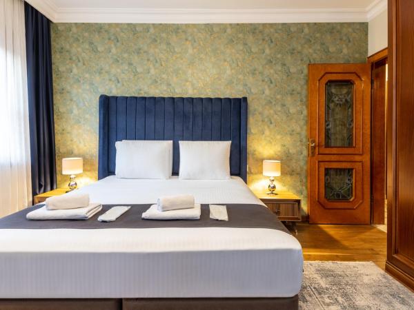 BayMari Suites Plus Florya : photo 6 de la chambre appartement 3 chambres deluxe avec balcon - vue sur piscine