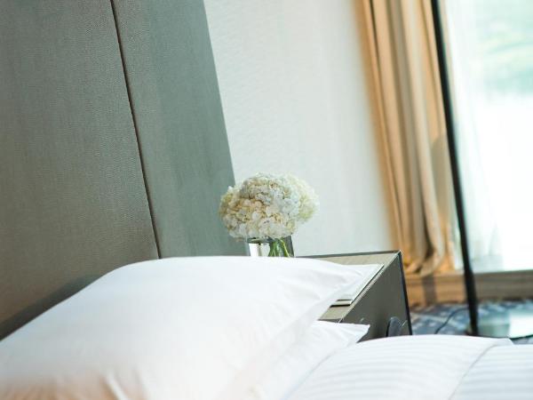 Renaissance Suzhou Wujiang Hotel : photo 2 de la chambre chambre lit king-size premier - vue sur lac