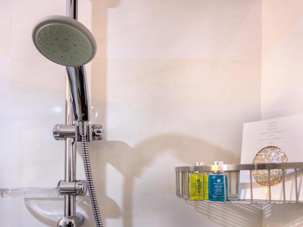 Beehive Central : photo 7 de la chambre standard twin room (free return airport transfer and 10% of food & beverage)