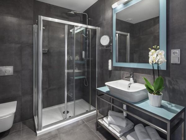 Sea Premium Apartments - Destigo Hotels : photo 6 de la chambre chambre lit king-size standard