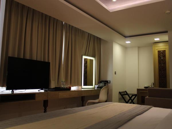 Beehive Premier : photo 6 de la chambre suite junior avec balcon