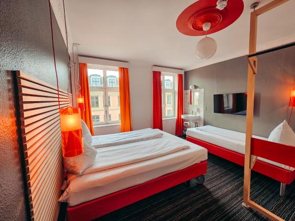 Annex Copenhagen : photo 4 de la chambre chambre triple avec salle de bains commune