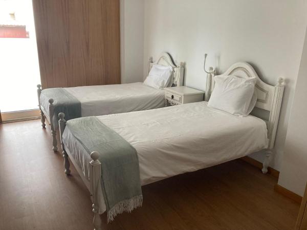 Júlio de Matos Guest House : photo 6 de la chambre studio familial