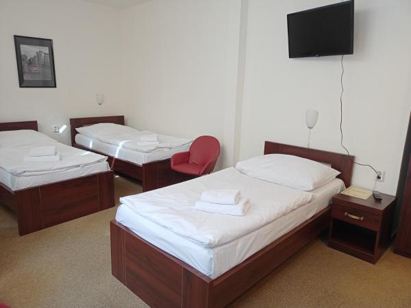 Old Prague House : photo 5 de la chambre chambre familiale avec salle de bains privative